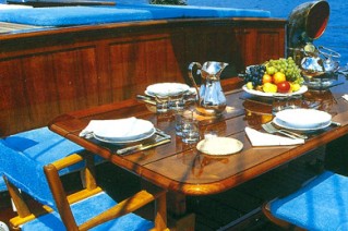 Black Swan - Al Fresco Dining
